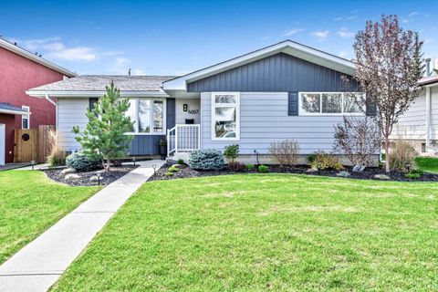 Photo of 6007 34 Street SW, Calgary, AB T3E 5L7 (MLS # A2313348)