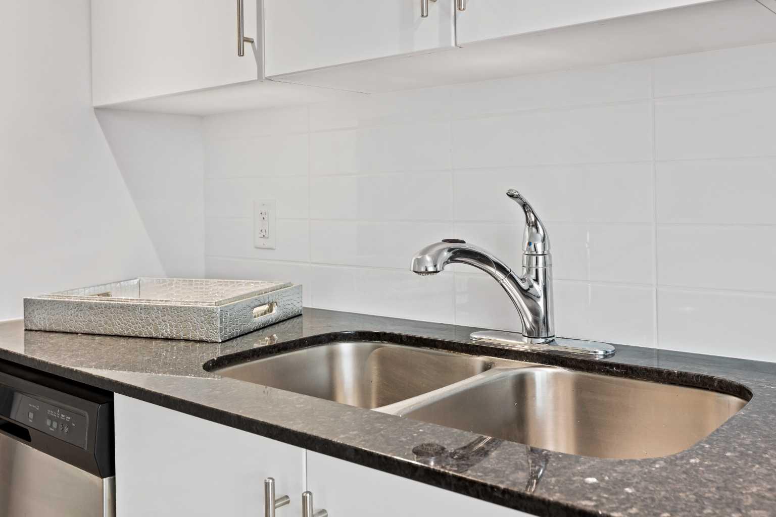 1920 11 Avenue SW 206