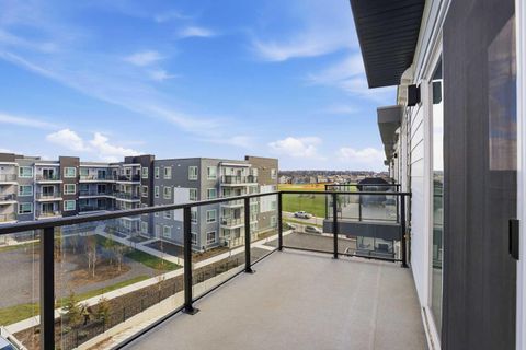 Photo of 33 Carringham Gate NW #3420, Calgary, AB T3P 2H6 (MLS # A2324231)