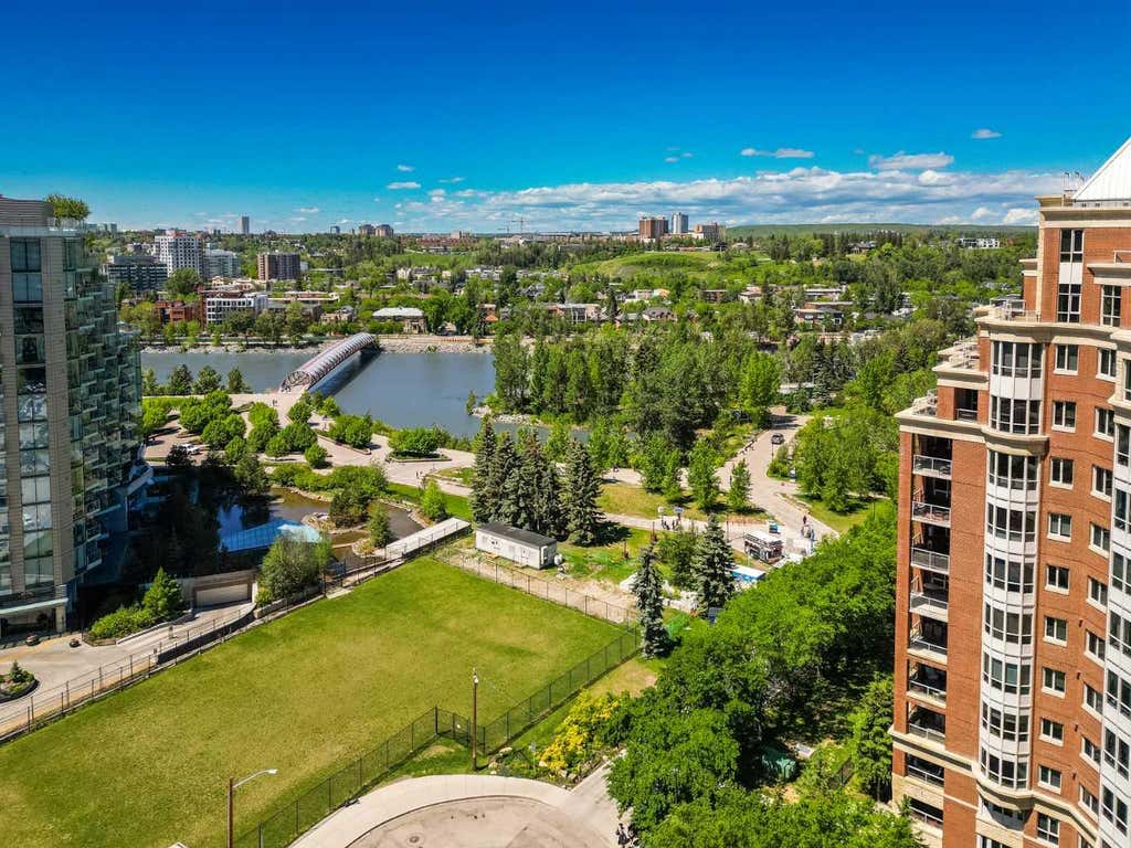 Photo of 690 Princeton Way SW #301, Calgary, AB T2P 5J9 (MLS # A2293085)