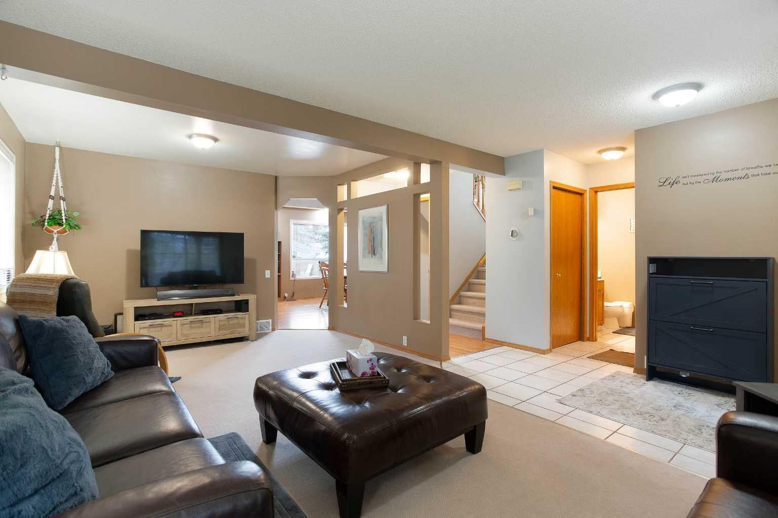 124 Del Ray Close NE