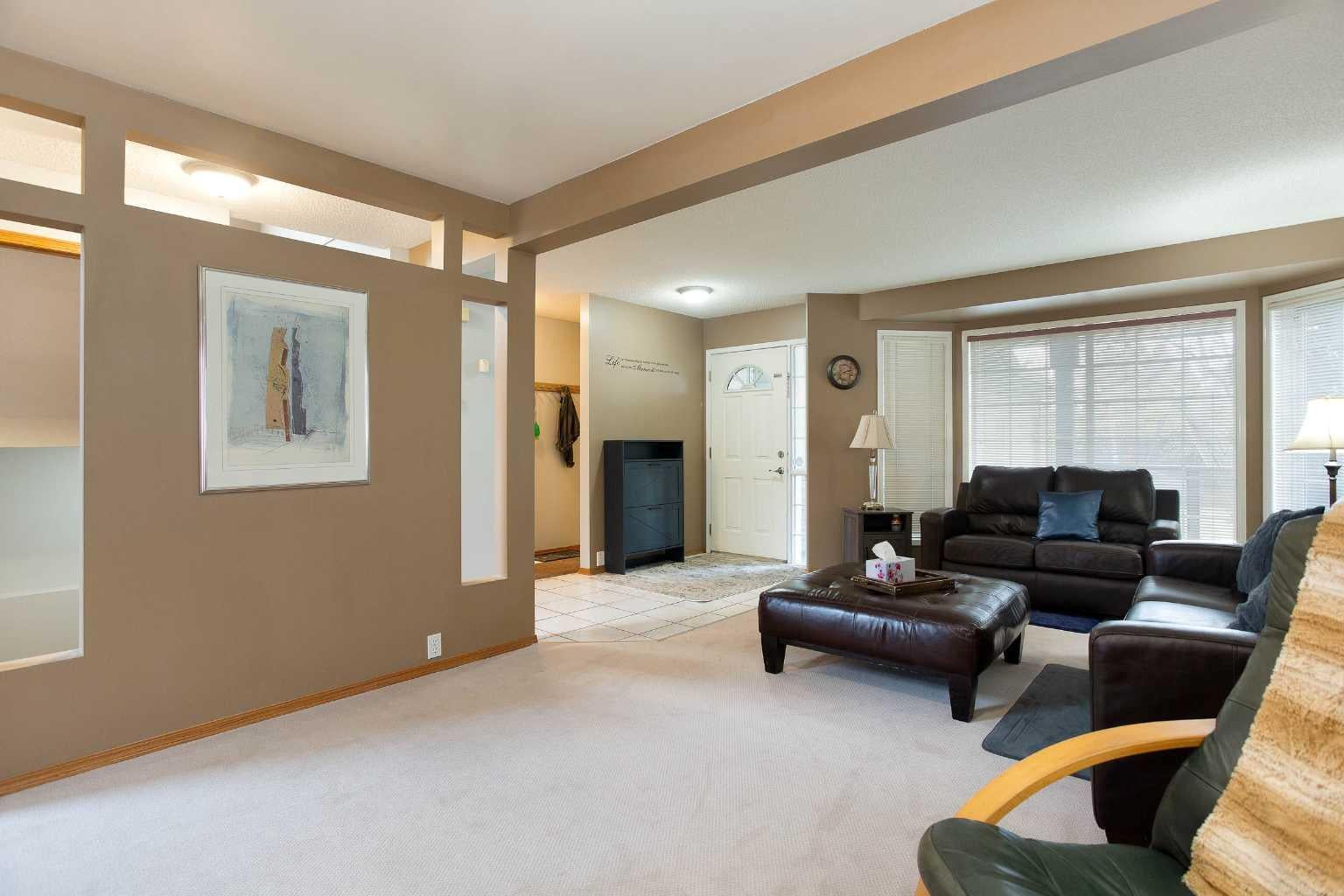 124 Del Ray Close NE