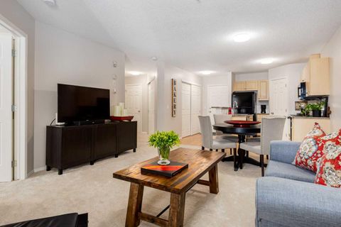 270 Shawville Way SE 110 Calgary AB T2Y 3Z7