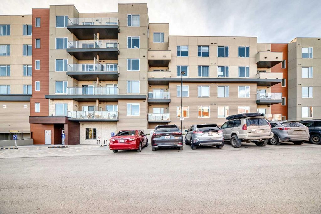 Photo of 71 Shawnee Common SW #108, Calgary, AB T2Y 0R2 (MLS # A2286058)
