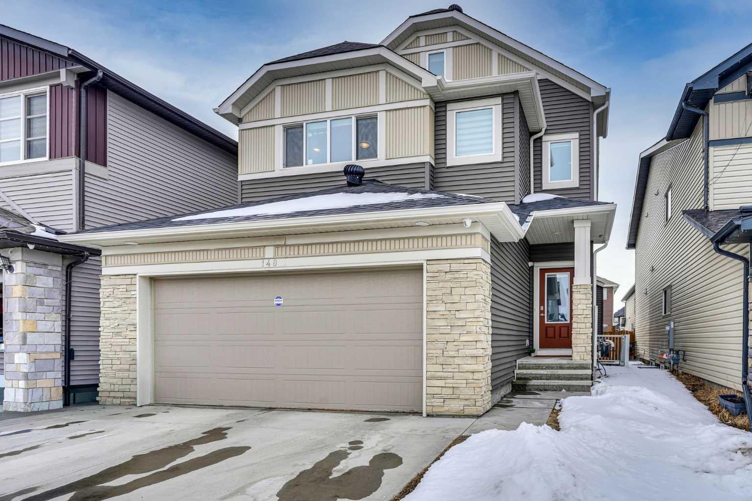 148 Savanna Close NE