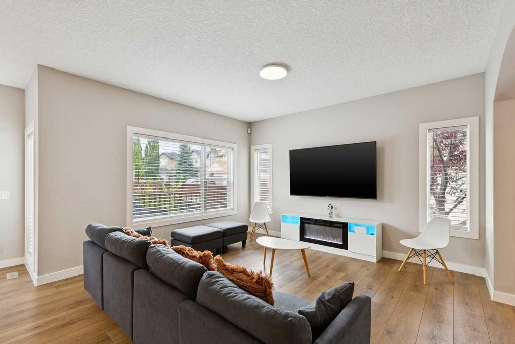 Photo of 3 Tuscany Glen Green NW, Calgary, AB T3L 2V8 (MLS # A2340553)