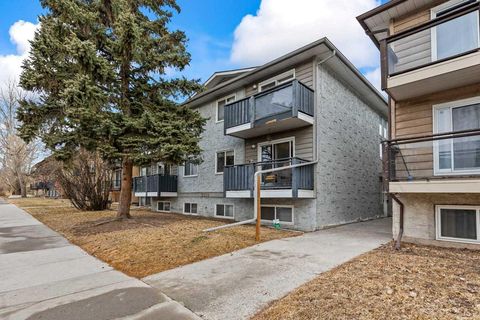 Photo of 2010 11 Avenue SW #201, Calgary, AB T3C 0P1 (MLS # A2285145)
