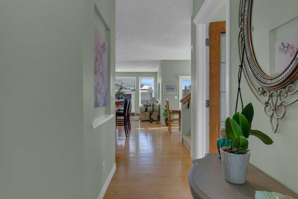 Photo of 4 Cranfield Circle SE, Calgary, AB T3M 1G8 (MLS # A2297290)