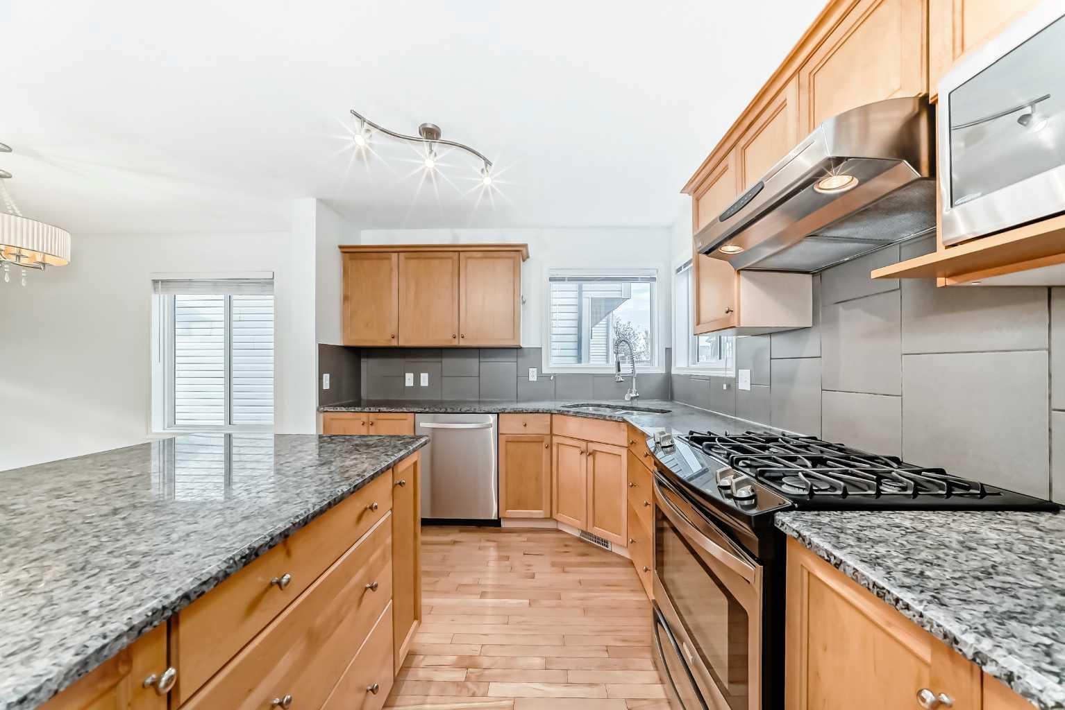 112 Sagewood Grove SW