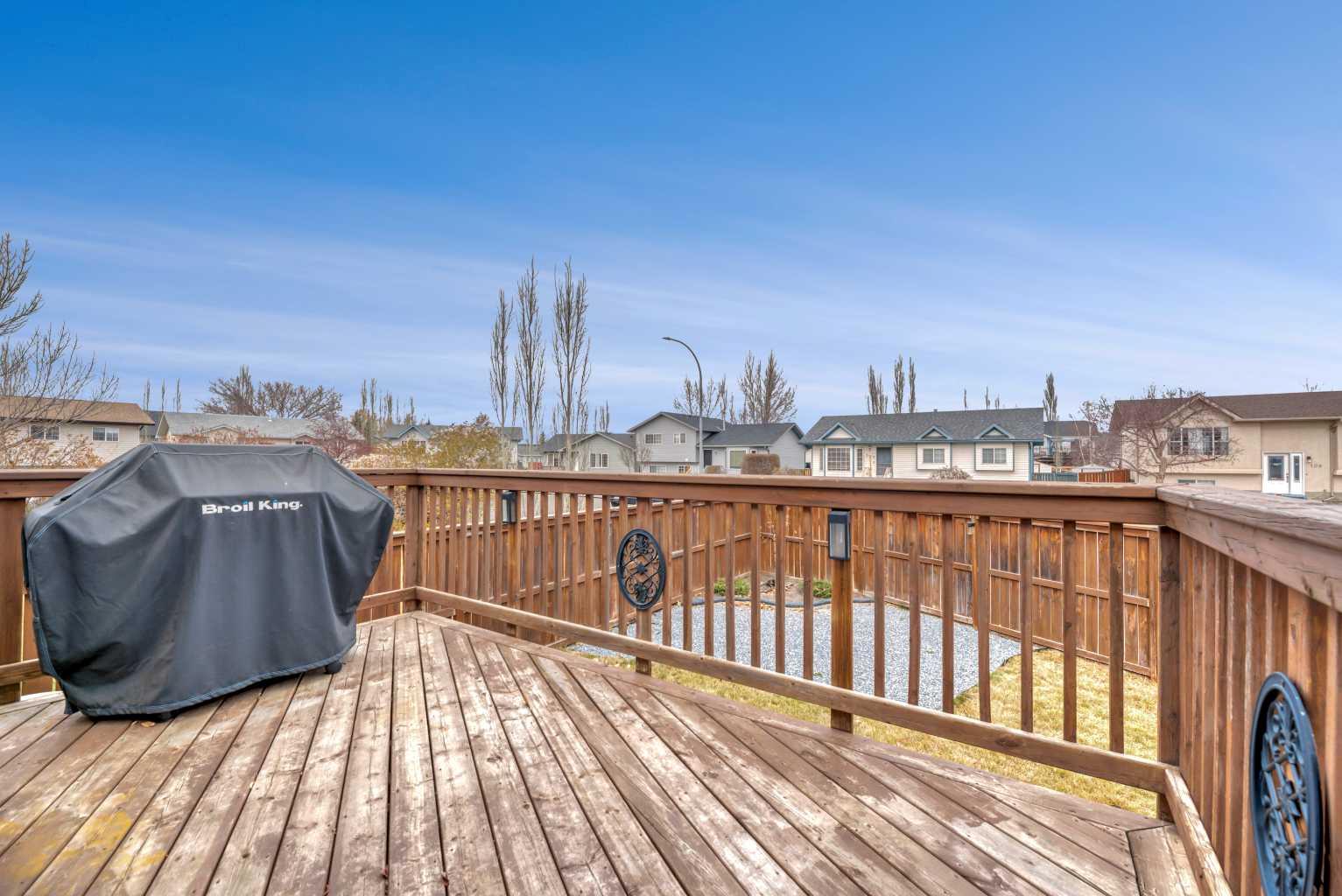 230 Strathford Crescent