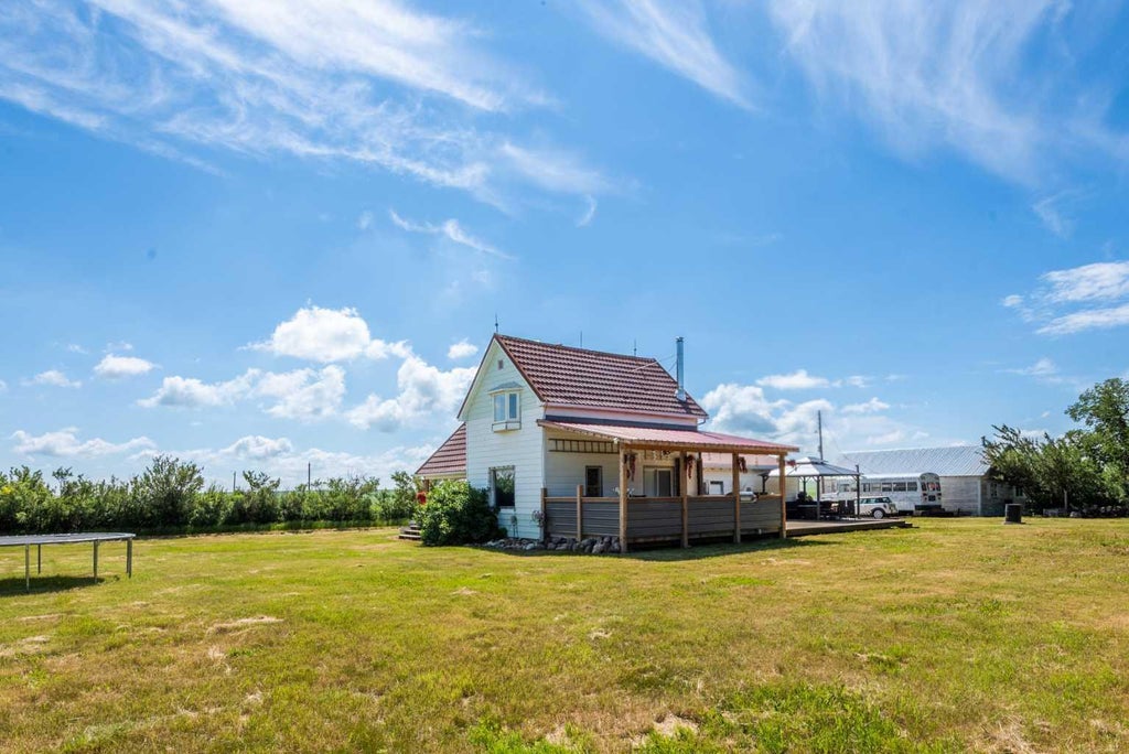 Photo of 234005 TWP RD 164, Rural Vulcan County, AB T0L 2B0 (MLS # A2326169)