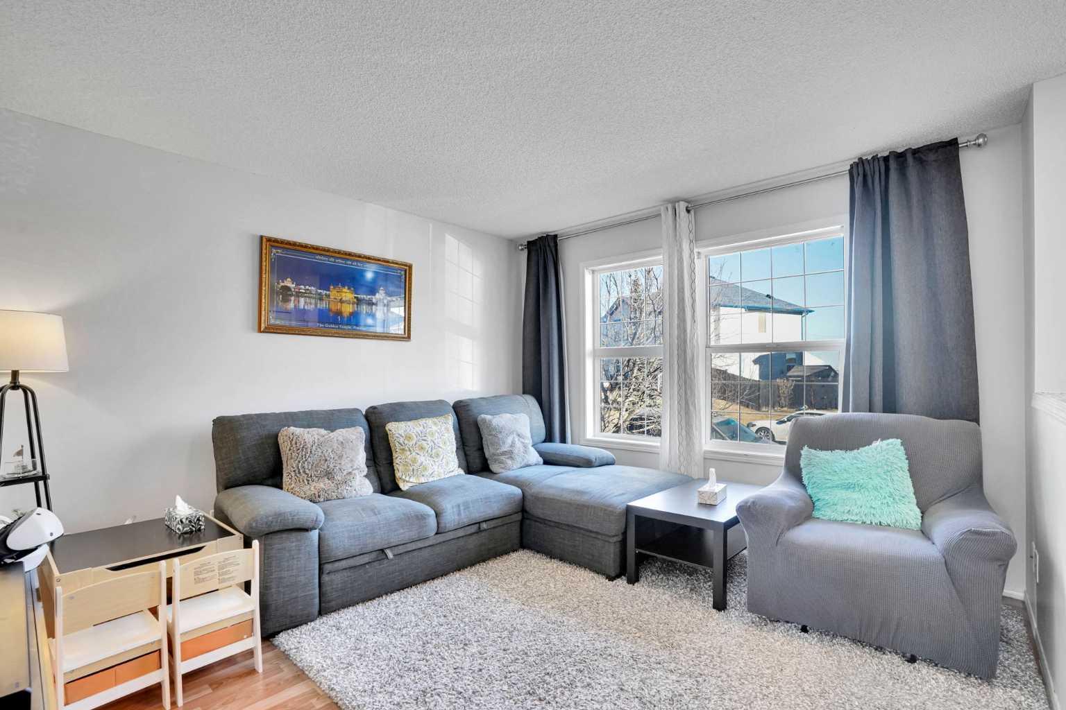 88 saddlebrook Common NE