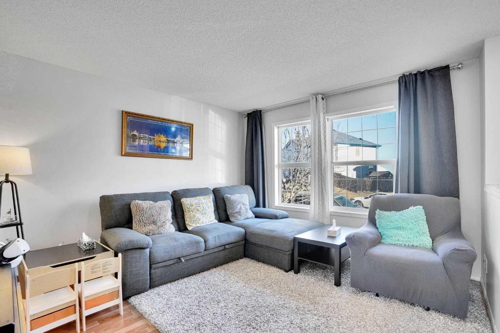 Photo of 88 saddlebrook Common NE, Calgary, AB T3J 0J6 (MLS # A2287470)