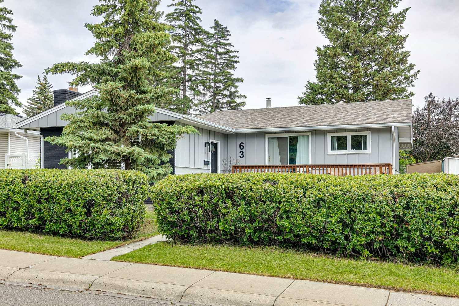 63 Hogarth Crescent SW