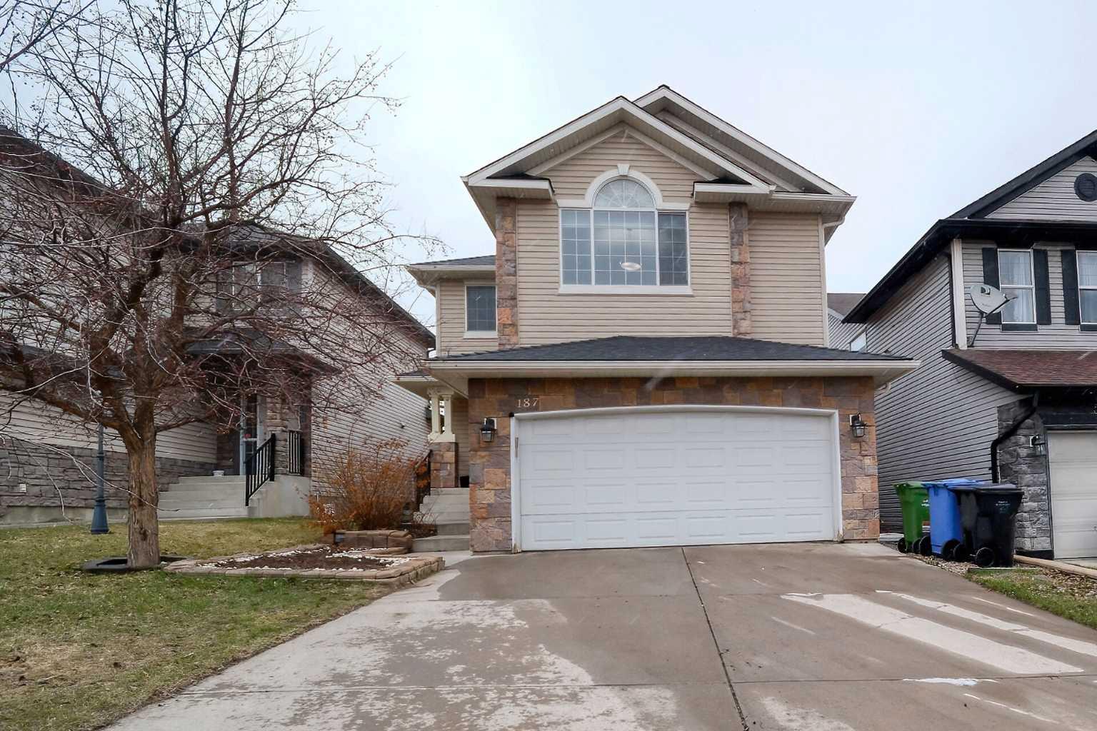 187 Kincora Drive NW