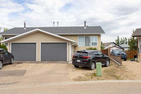 Photo of 10 Valley Crescent, Lacombe, AB T4L 1N9 (MLS # A2333495)