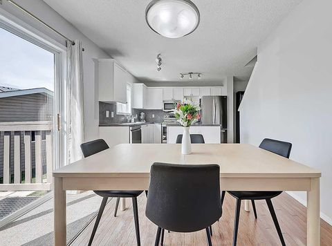 Tiny photo for 558 Evermeadow Road SW, Calgary, AB T2Y 4W9 (MLS # A2310255)