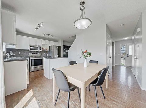 Tiny photo for 558 Evermeadow Road SW, Calgary, AB T2Y 4W9 (MLS # A2310255)