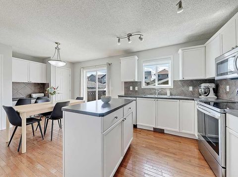 Tiny photo for 558 Evermeadow Road SW, Calgary, AB T2Y 4W9 (MLS # A2310255)