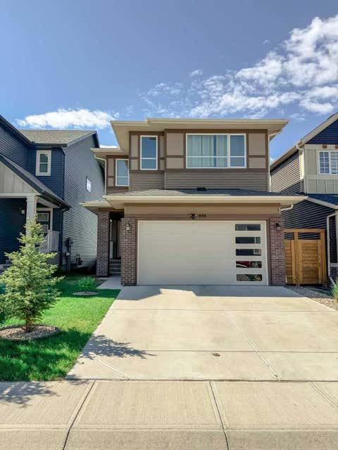 Photo of 464 Lawthorn Way SE, Airdrie, AB T4A 3M8 (MLS # A2298099)