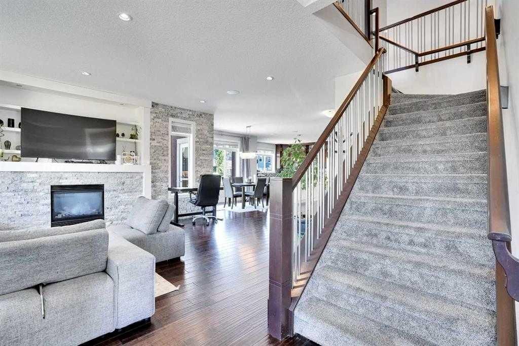 Photo of 172 Kinniburgh Way, Chestermere, AB T1X 0R8 (MLS # A2298667)