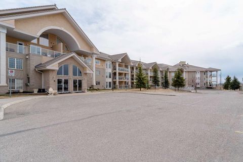 728 Country Hills Road NW 211 Calgary AB T3K 5K8