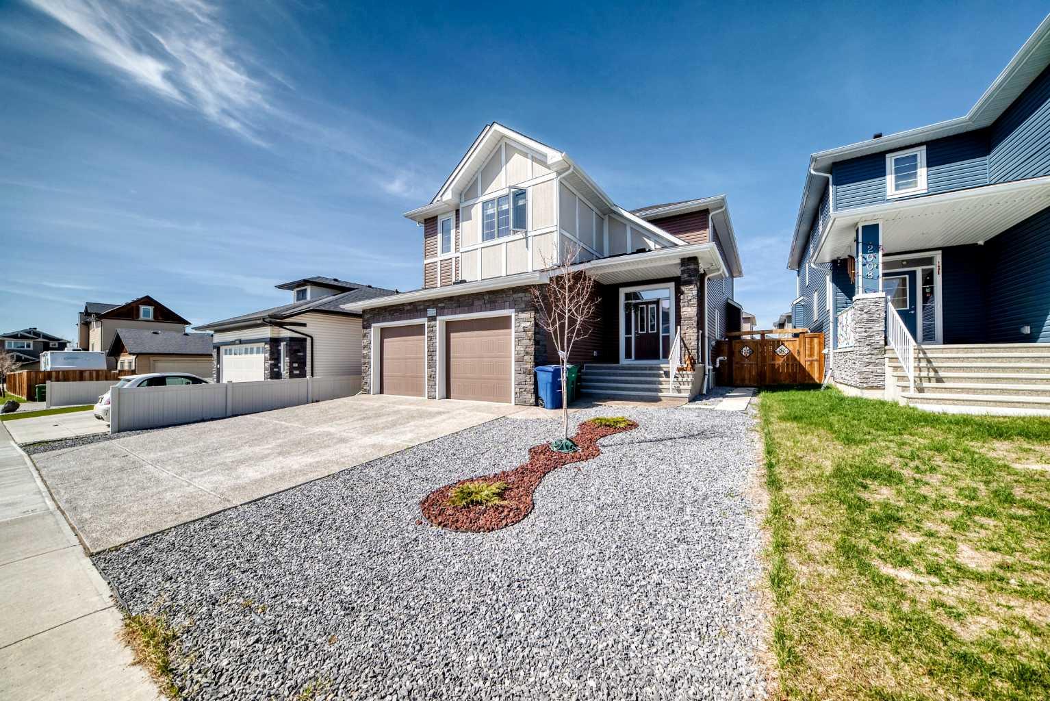 2004 Ravensdun Crescent SE