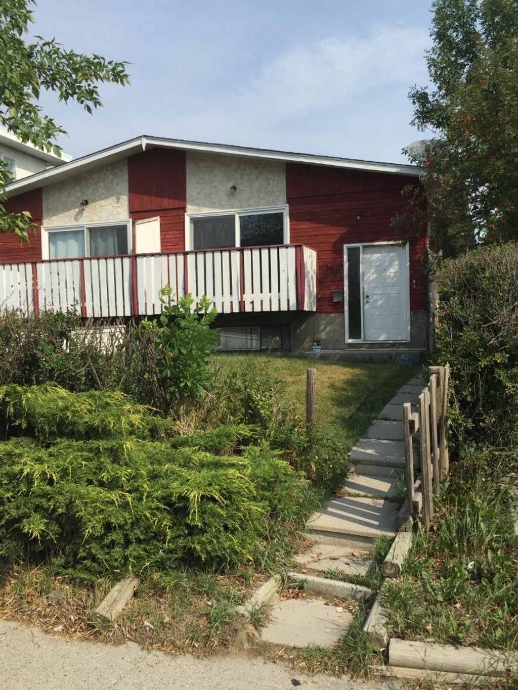 Photo of 350 33 Avenue NE, Calgary, AB T2E 2H8 (MLS # A2281799)