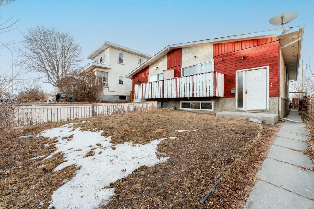 Photo of 350 33 Avenue NE, Calgary, AB T2E 2H8 (MLS # A2281799)
