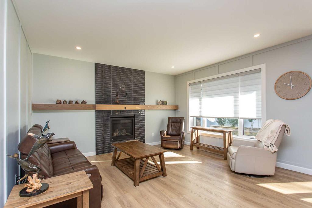 Photo of 18 Cameron Court, Lacombe, AB T4L 0K3 (MLS # A2293362)