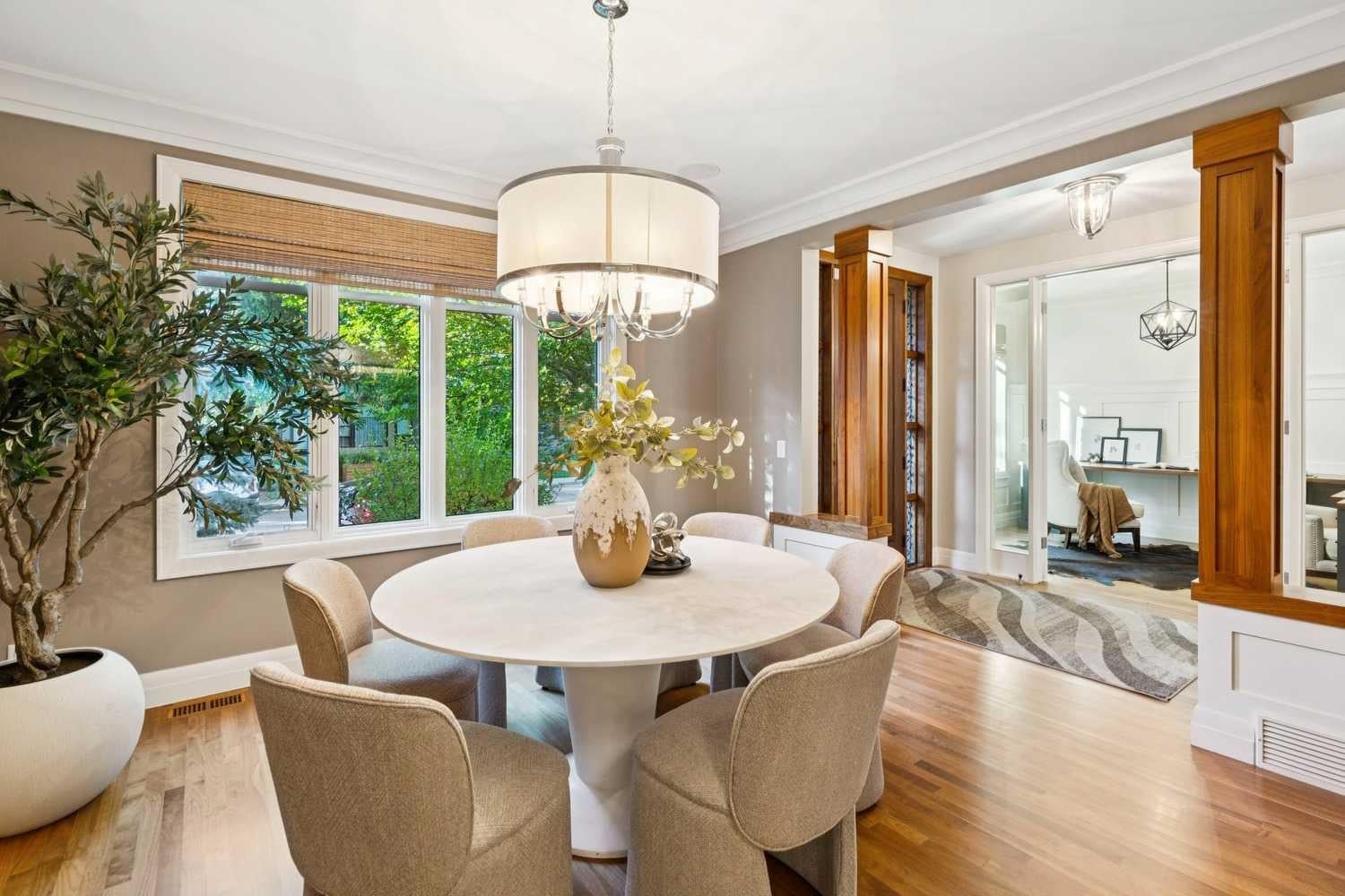 2022 43 Avenue SW