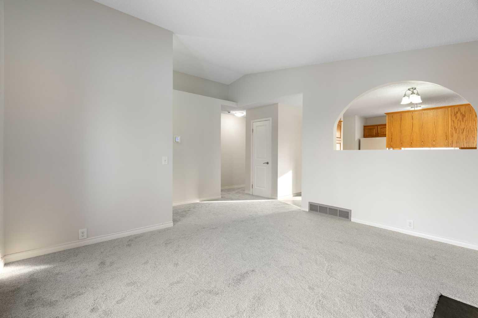 987 Berkley Drive NW