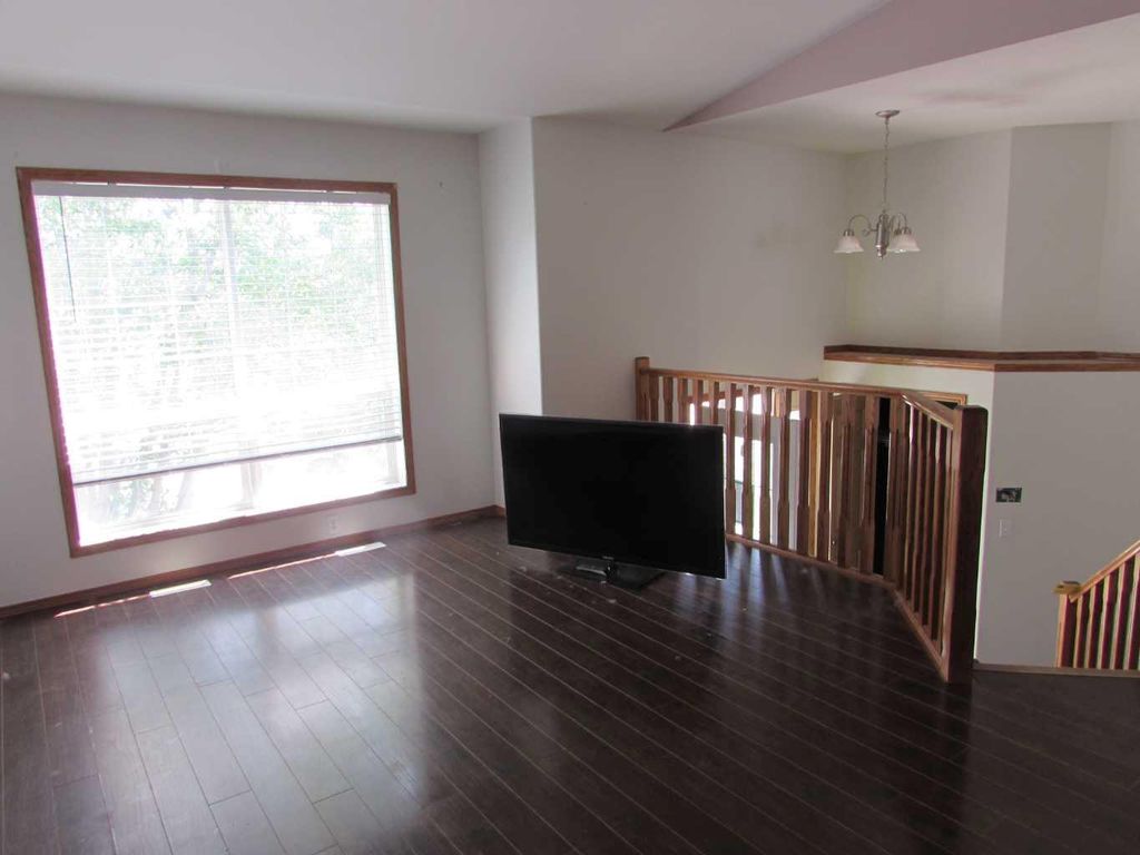 Photo of 5204 Landsdowne Avenue, Blackfalds, AB T0M 0J0 (MLS # A2328956)