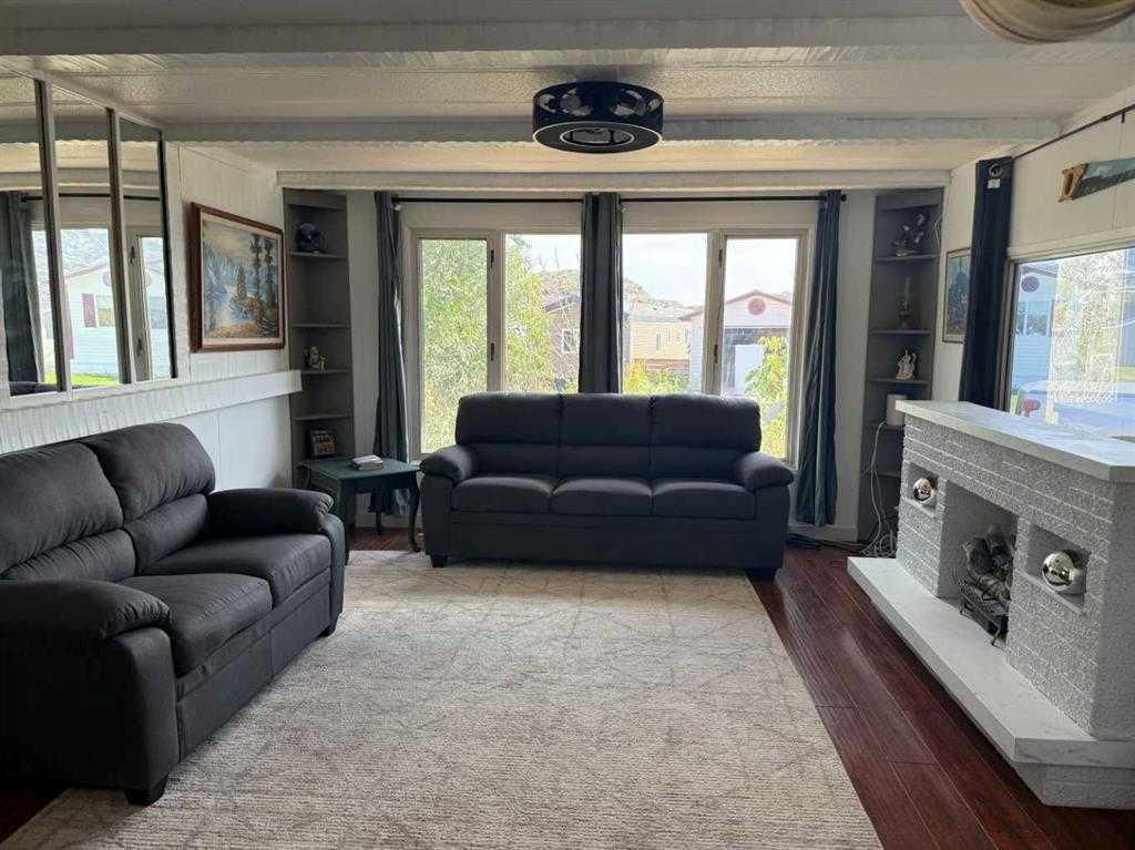 Photo of 64 Greenwood Villa, Drumheller, AB T0J 0Y2 (MLS # A2324353)