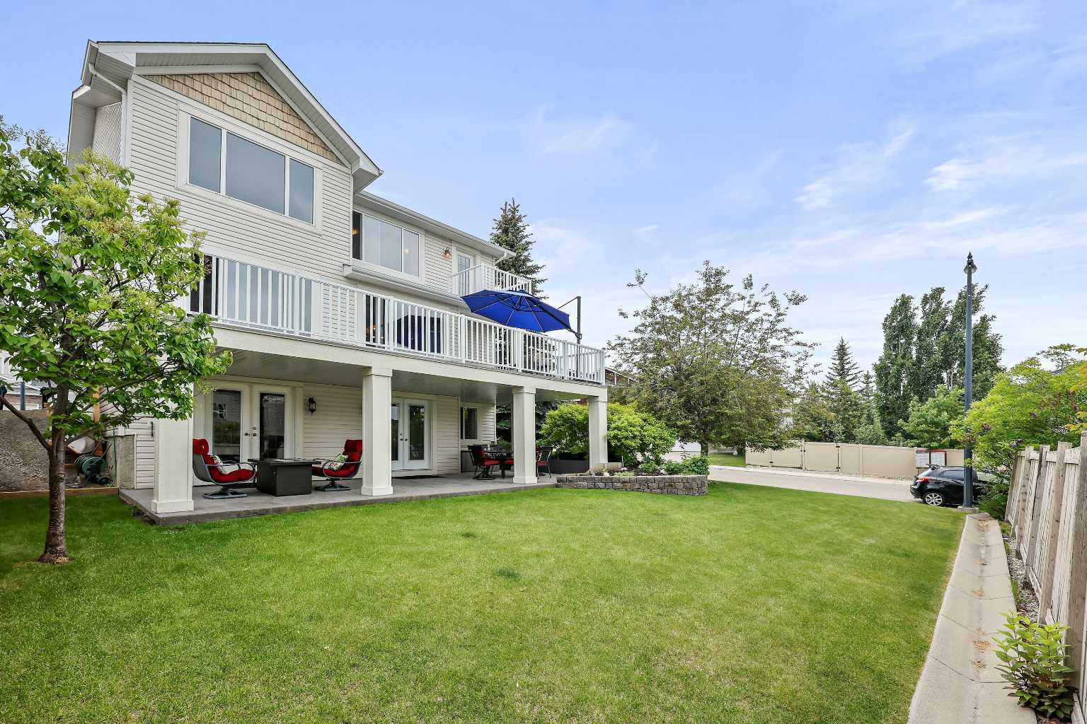 85 Cresthaven View SW