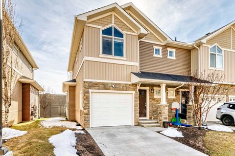 Photo of 636 Skyview Ranch Grove NE, Calgary, AB T3N 0R8 (MLS # A2303391)