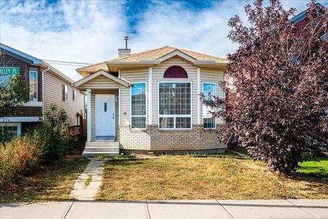 29 Martinvalley Place NE Calgary AB T3J 4A2