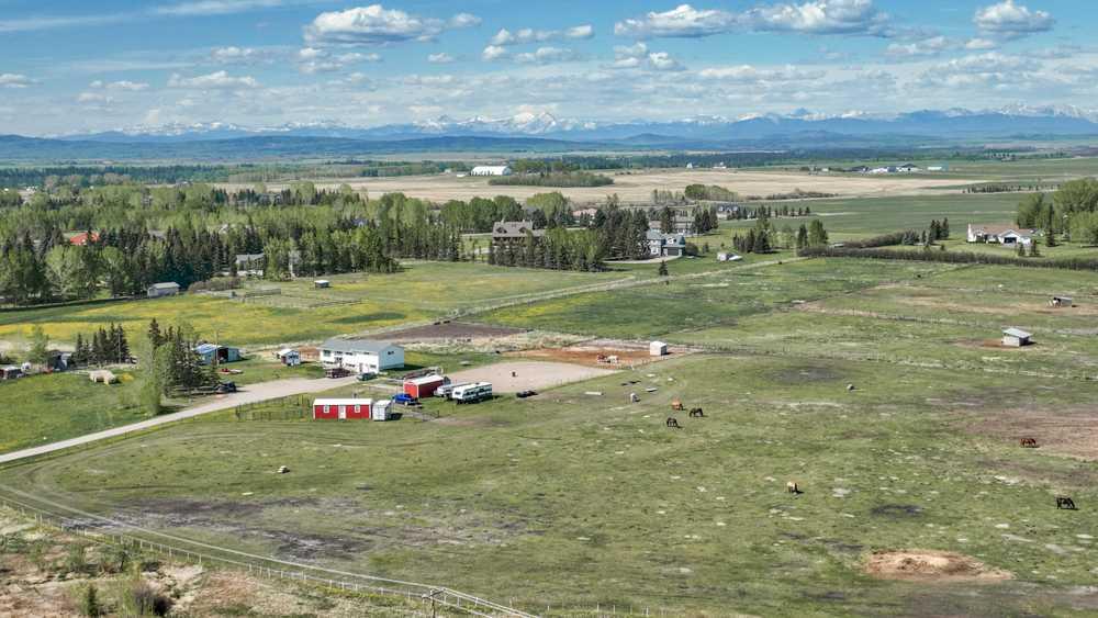 243201 Range Road 33