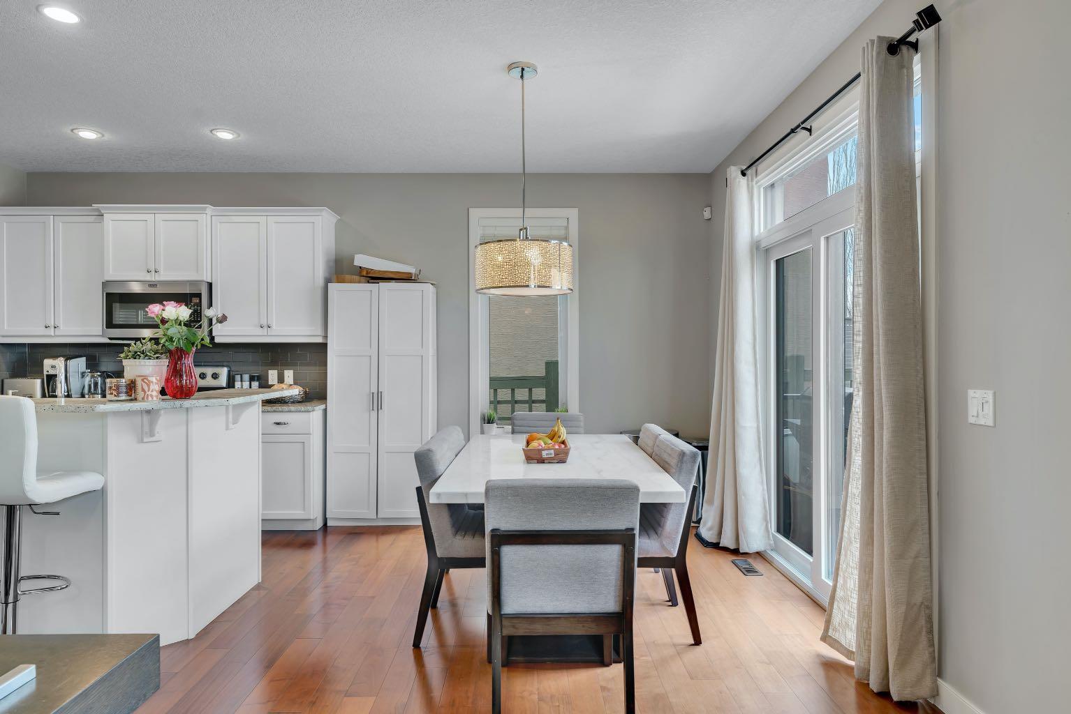 52 West Coach Court SW