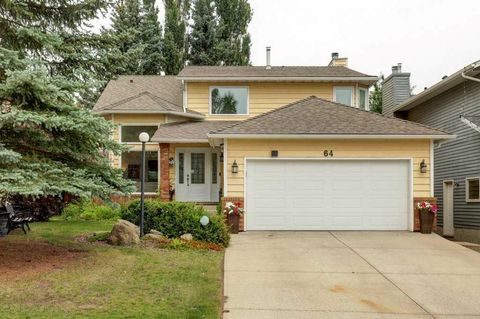 Photo of 64 Santana Hill NW, Calgary, AB T3K 3L9 (MLS # A2329476)