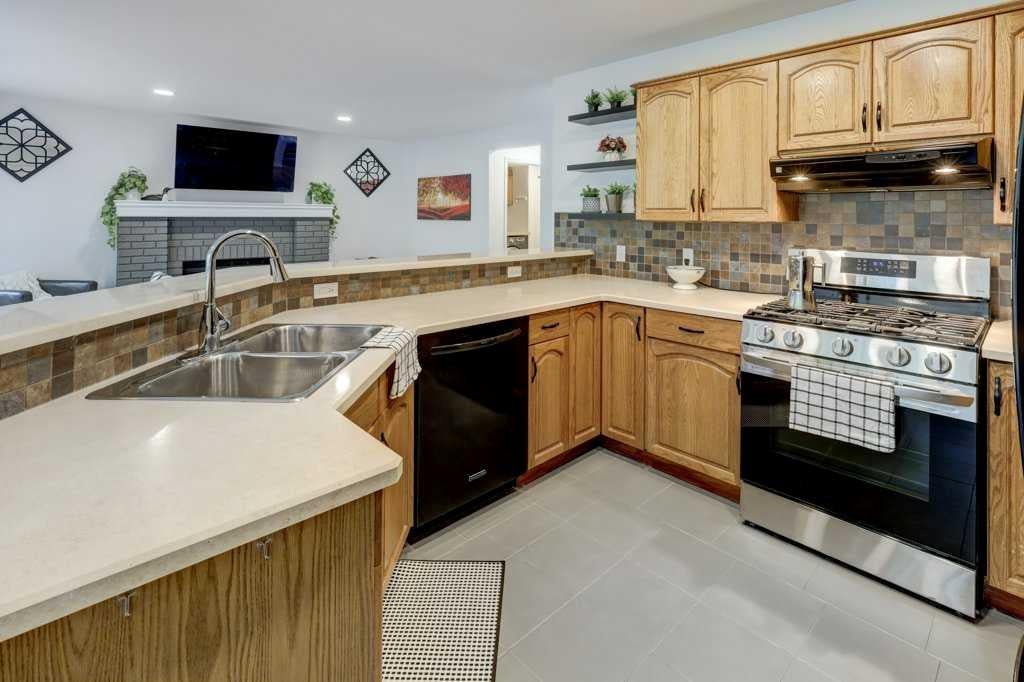 64 Santana Hill NW