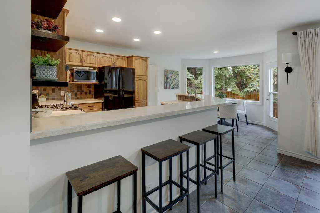 64 Santana Hill NW