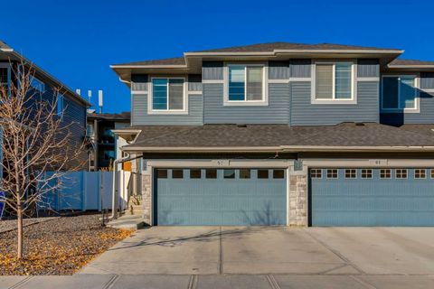 57 Evansfield Gate NW Calgary AB T3P 1V8