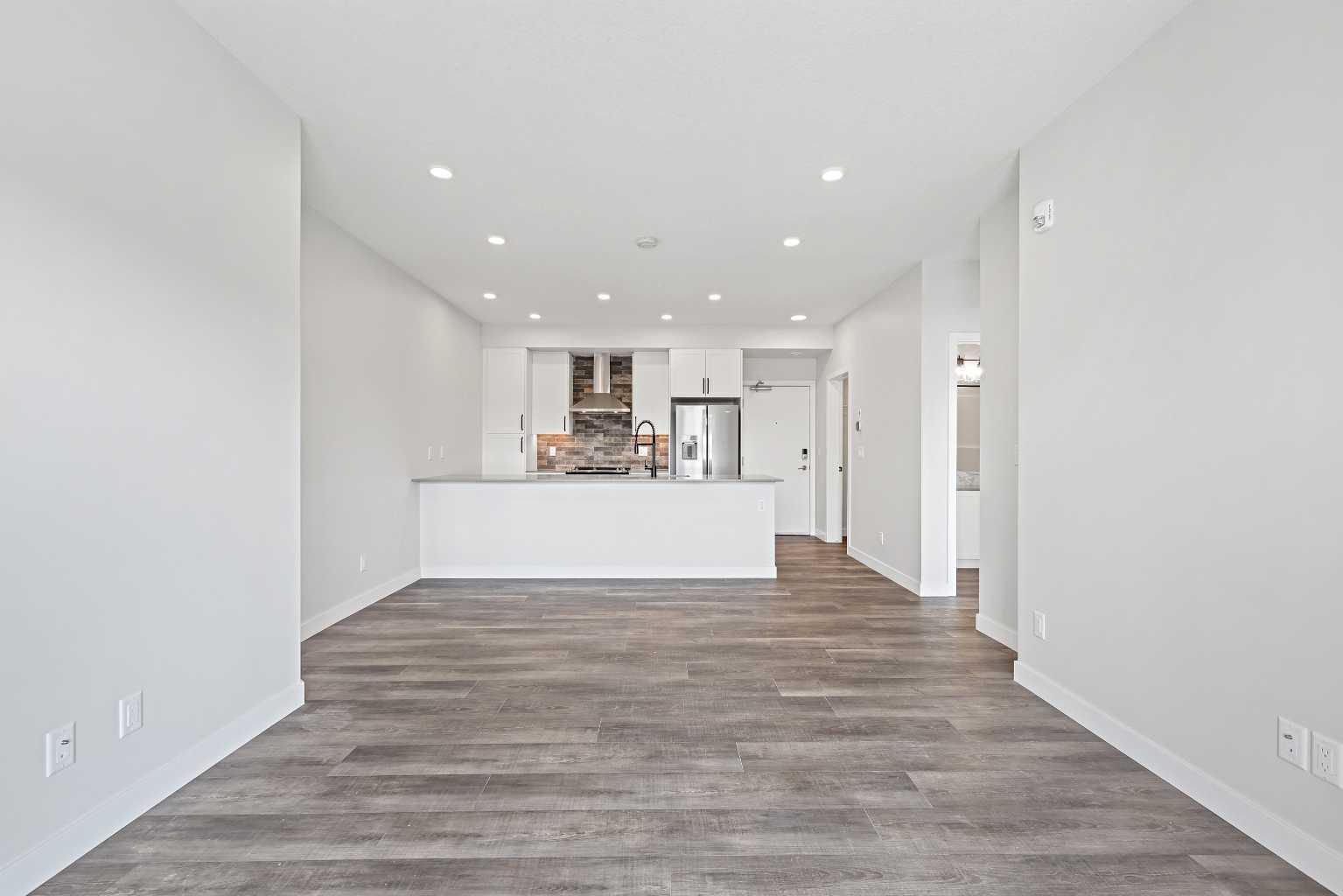 255 Les Jardins Park SE 216