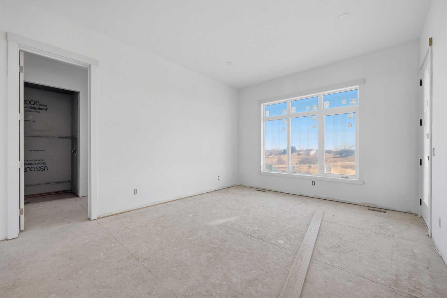 243 Red Tail Ridge SE