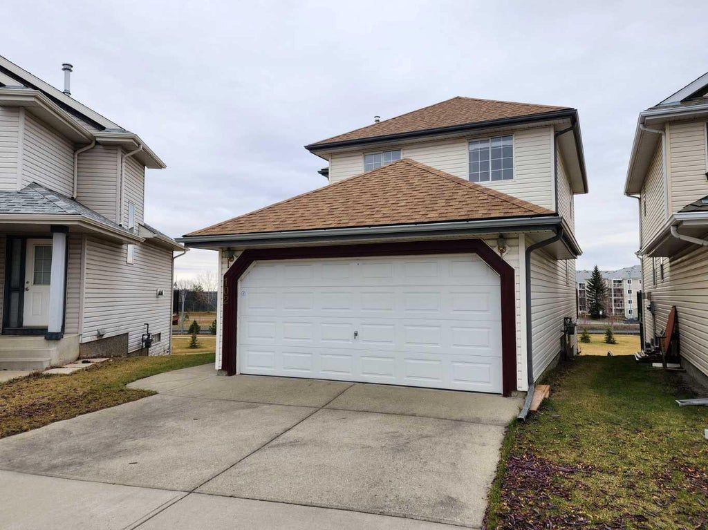 Photo of 102 Somervale Green SW, Calgary, AB T2Y 3K1 (MLS # A2354951)