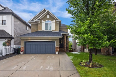 Photo of 173 Cranarch Close SE, Calgary, AB T3M 0T9 (MLS # A2326305)