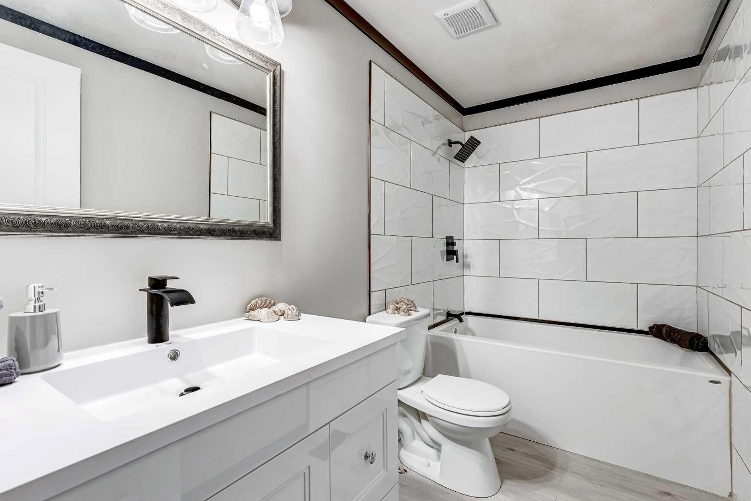 6220 17 Avenue SE 56