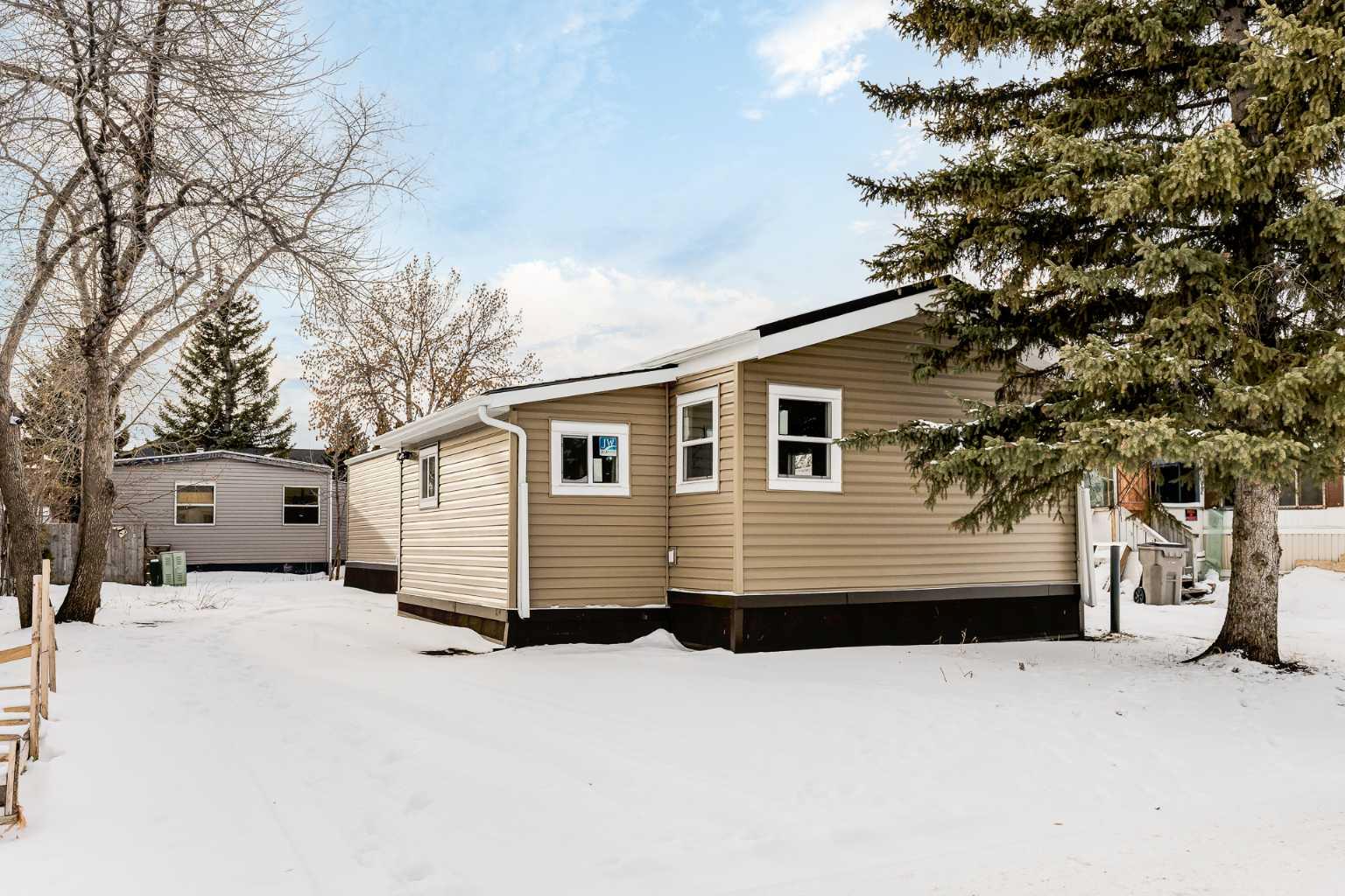 6220 17 Avenue SE 56