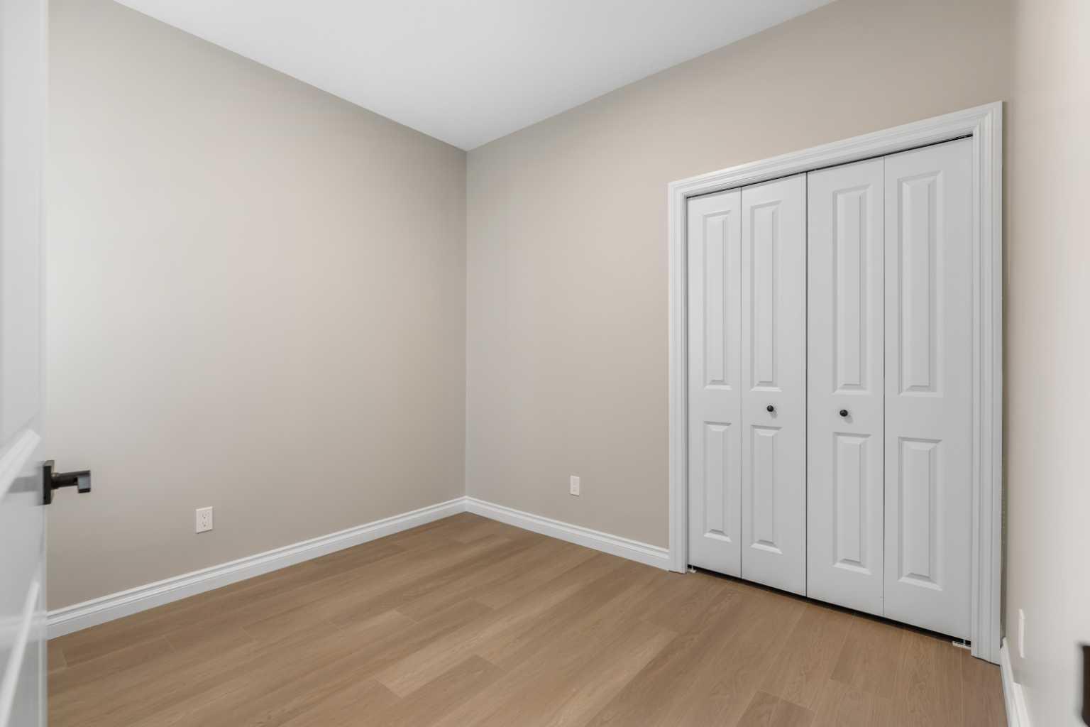 436 Homestead Grove NE